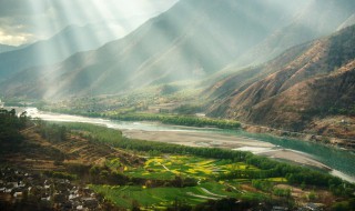 黄河和长江哪个长 黄河和长江长度介绍