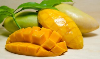 菠萝和芒果能一起吃吗 菠萝和芒果能一起吃吗?芒果菠萝能一起吃吗