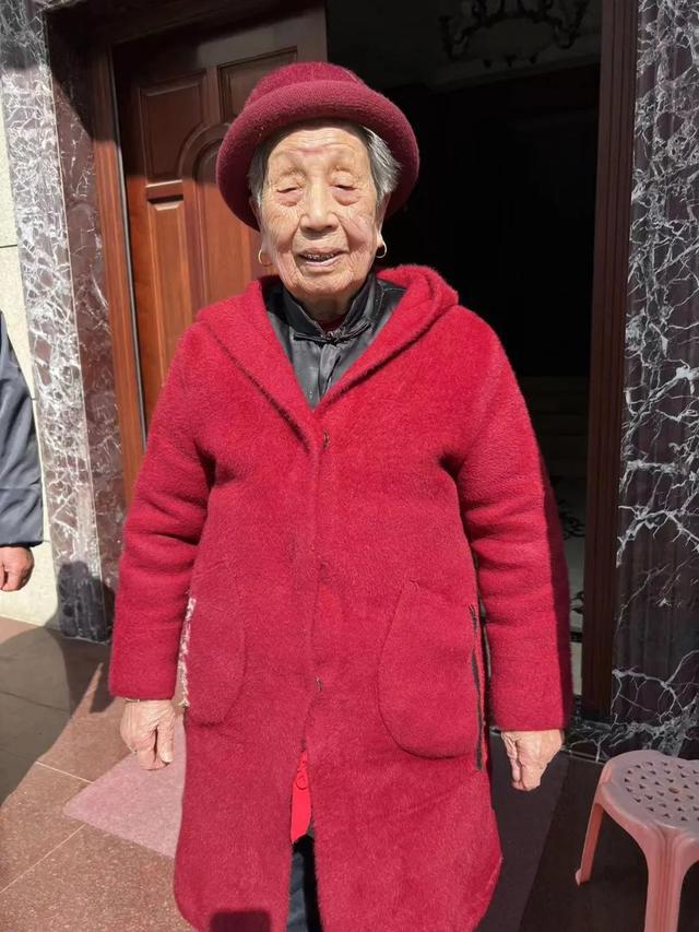 101岁老人一天赶两场麻将，还能扛起百斤大米！长寿秘诀曝光